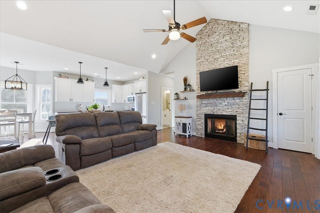 11391 Vaughan Rd, North Dinwiddie, VA 23805