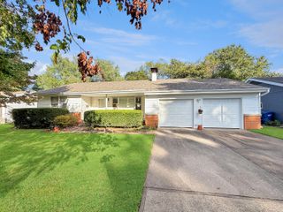 2140 South Link Avenue, Springfield, MO 65804