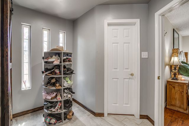 128 Oakwood Court, Lakeside, TX 76135