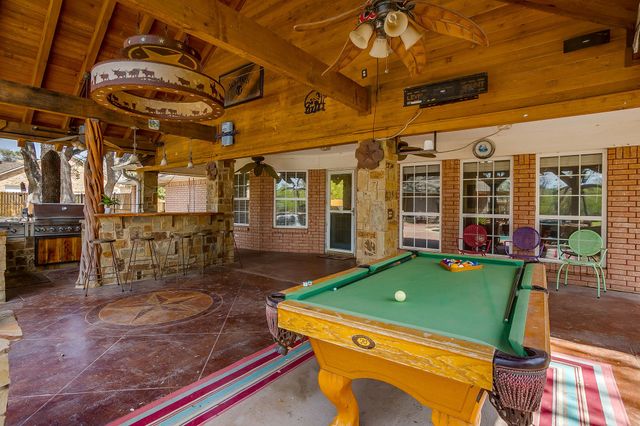 128 Oakwood Court, Lakeside, TX 76135