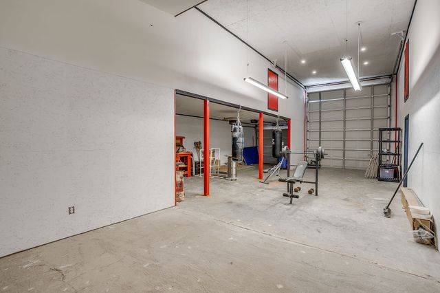 128 Oakwood Court, Lakeside, TX 76135