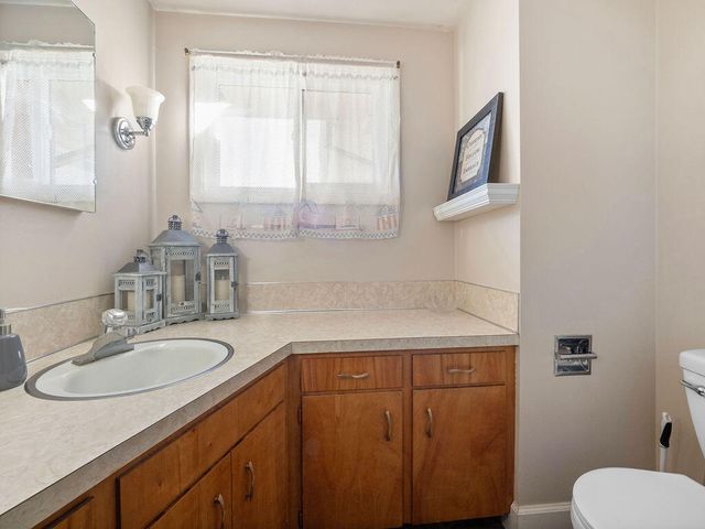 1453 McClellan, Klamath Falls, OR 97603