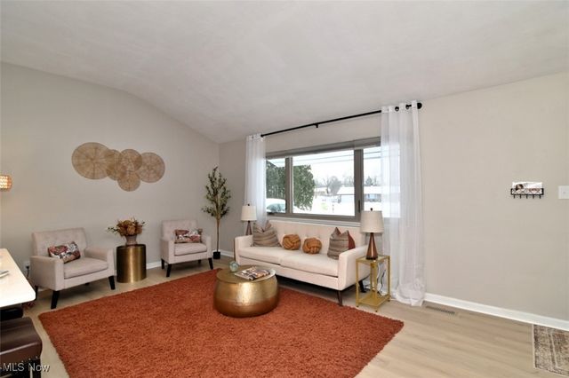 9195 Cheyenne Run, Macedonia, OH 44056