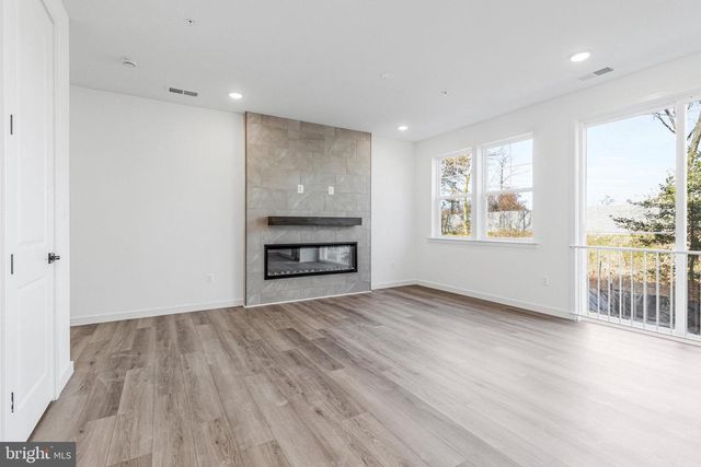 5726 HOWARD DR, Glen Burnie, MD 21060