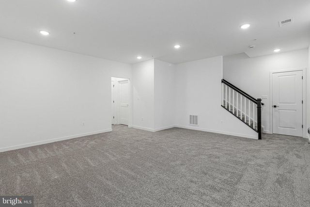 5726 HOWARD DR, Glen Burnie, MD 21060