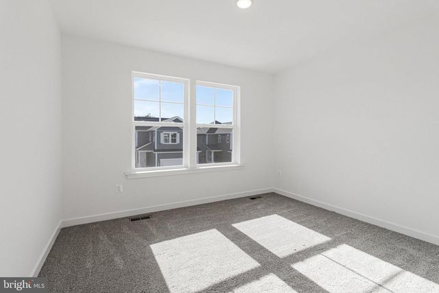 5726 HOWARD DR, Glen Burnie, MD 21060