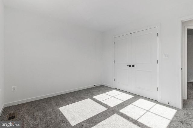 5726 HOWARD DR, Glen Burnie, MD 21060