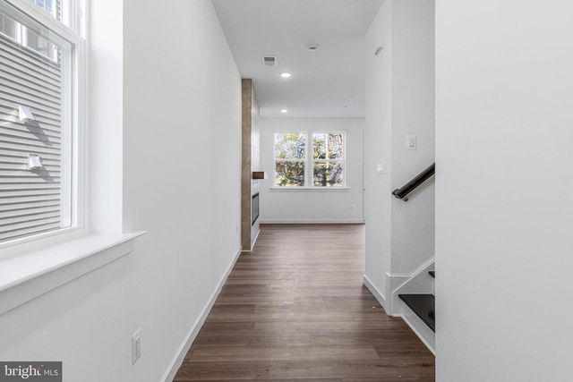 5726 HOWARD DR, Glen Burnie, MD 21060