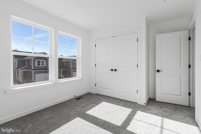 5726 HOWARD DR, Glen Burnie, MD 21060