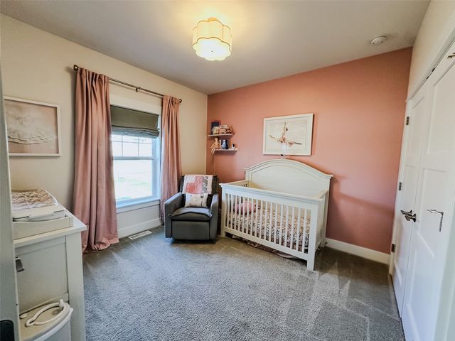 827 Shelby Drive, Tiffin, IA 52340