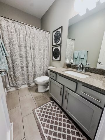 827 Shelby Drive, Tiffin, IA 52340