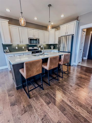 827 Shelby Drive, Tiffin, IA 52340
