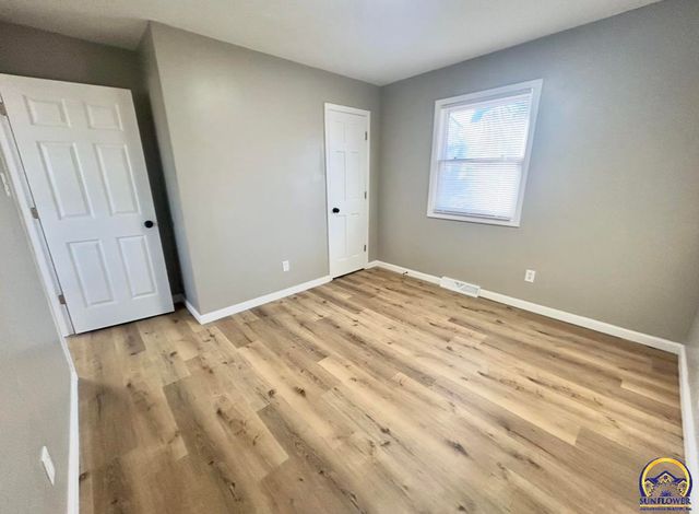 4450 SW Twilight DR, Topeka, KS 66614