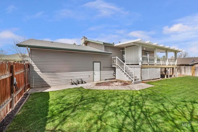 998 N Locust, Twin Falls, ID 83301