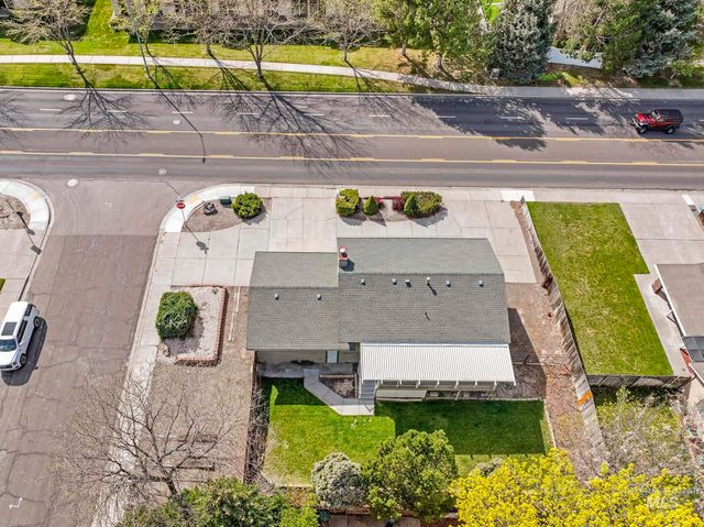 998 N Locust, Twin Falls, ID 83301