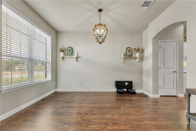 1080 Venice Drive, Bryan, TX 77808