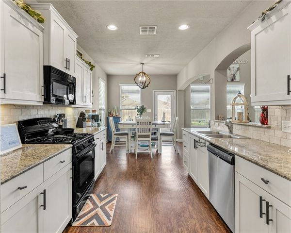 1080 Venice Drive, Bryan, TX 77808