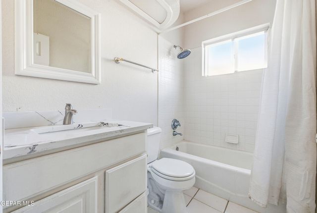 216 Avenue Mirador, Santa Teresa, NM 88008