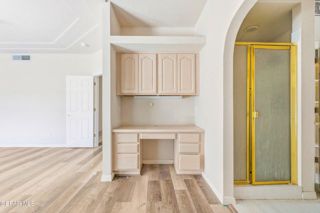 216 Avenue Mirador, Santa Teresa, NM 88008