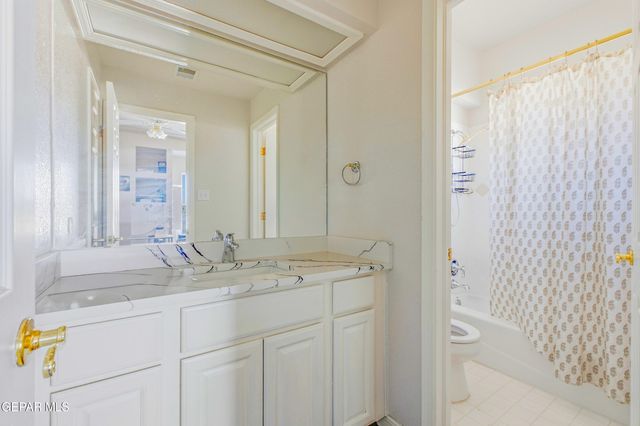 216 Avenue Mirador, Santa Teresa, NM 88008