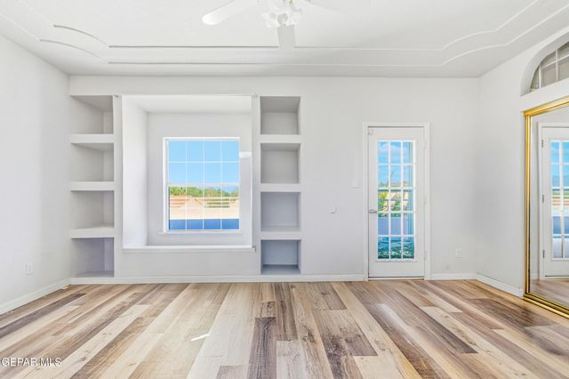 216 Avenue Mirador, Santa Teresa, NM 88008