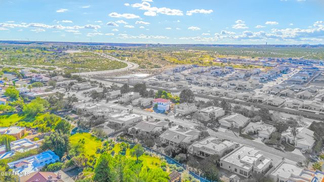 216 Avenue Mirador, Santa Teresa, NM 88008