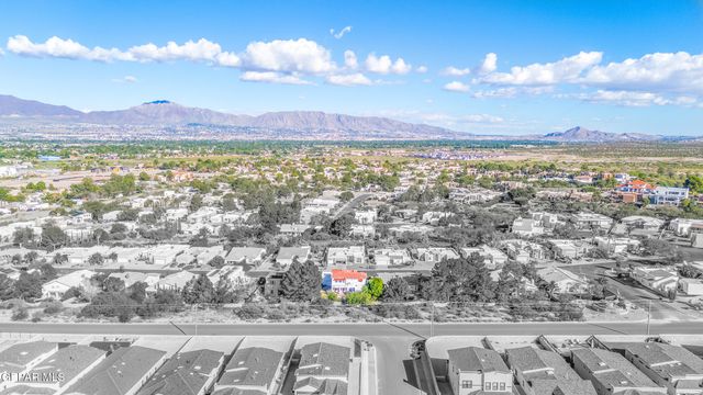 216 Avenue Mirador, Santa Teresa, NM 88008