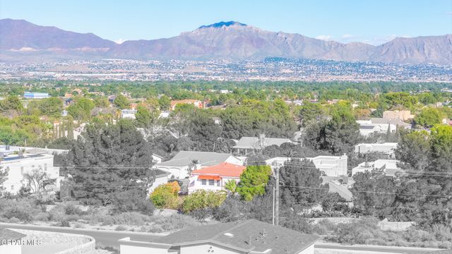 216 Avenue Mirador, Santa Teresa, NM 88008