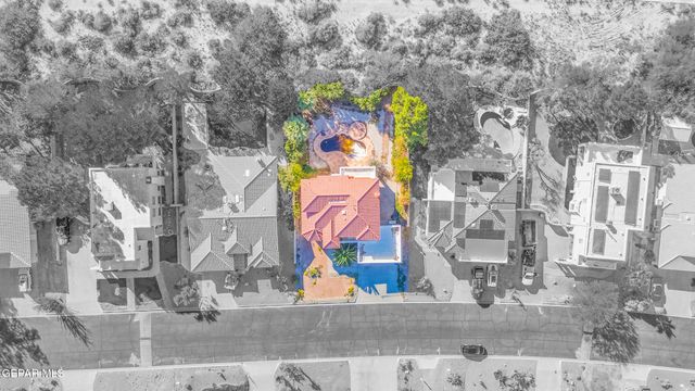 216 Avenue Mirador, Santa Teresa, NM 88008