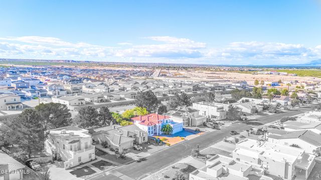216 Avenue Mirador, Santa Teresa, NM 88008