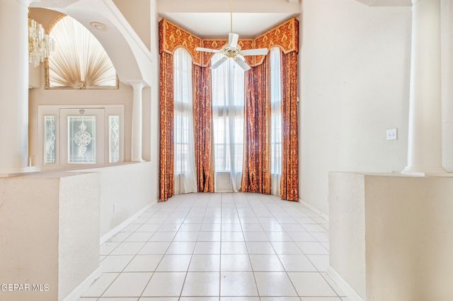 216 Avenue Mirador, Santa Teresa, NM 88008