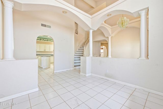 216 Avenue Mirador, Santa Teresa, NM 88008