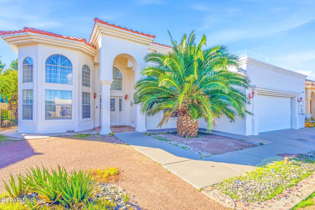 216 Avenue Mirador, Santa Teresa, NM 88008