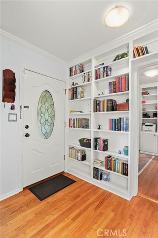 2064 Oak Valley, Glendale, CA 91208