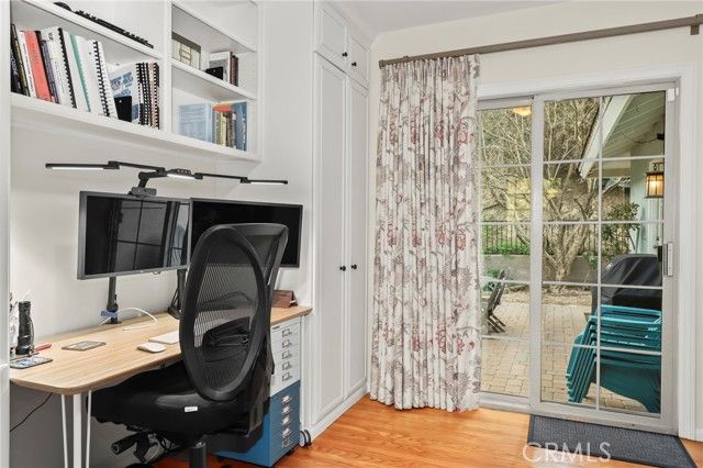 2064 Oak Valley, Glendale, CA 91208