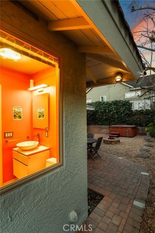 2064 Oak Valley, Glendale, CA 91208