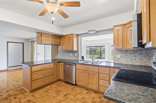 10 CHERRY COURT, Palm Coast, FL 32137