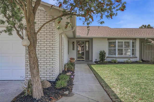 10 CHERRY COURT, Palm Coast, FL 32137