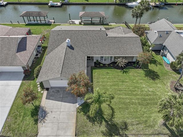 10 CHERRY COURT, Palm Coast, FL 32137