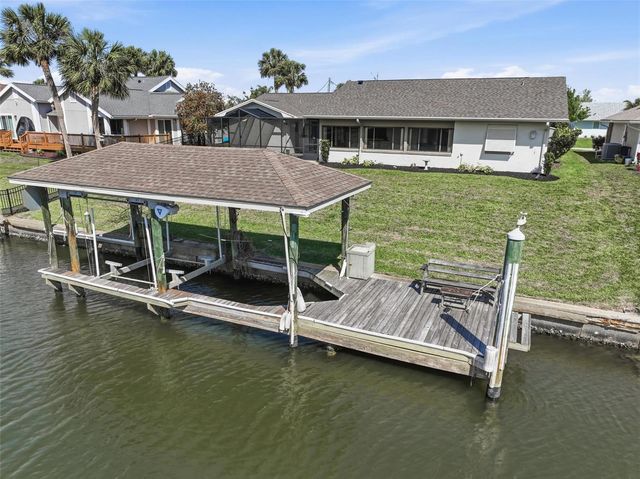 10 CHERRY COURT, Palm Coast, FL 32137