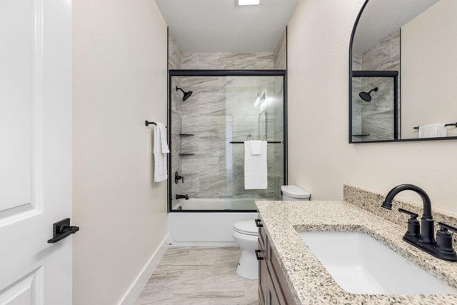 1012 Creswell Lane, Kerrville, TX 78028