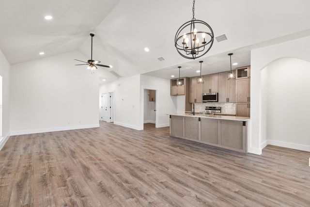 1012 Creswell Lane, Kerrville, TX 78028