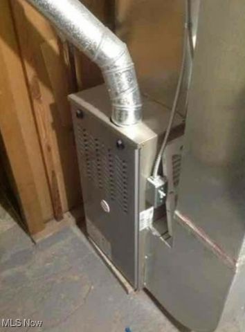 10005 Park Heights Drive, Garfield Heights, OH 44125