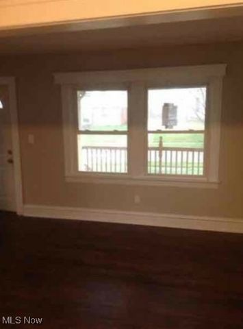 10005 Park Heights Drive, Garfield Heights, OH 44125