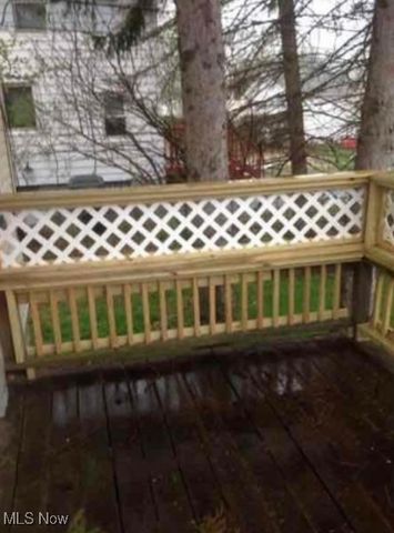 10005 Park Heights Drive, Garfield Heights, OH 44125