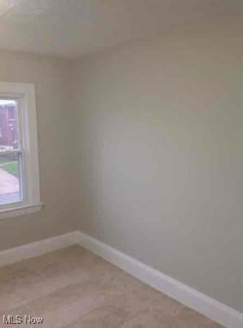 10005 Park Heights Drive, Garfield Heights, OH 44125