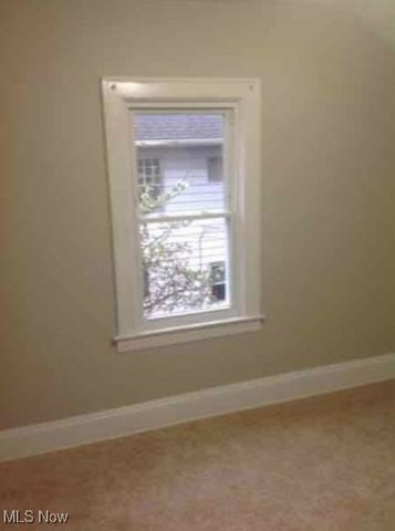 10005 Park Heights Drive, Garfield Heights, OH 44125