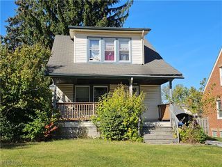 10005 Park Heights Drive, Garfield Heights, OH 44125