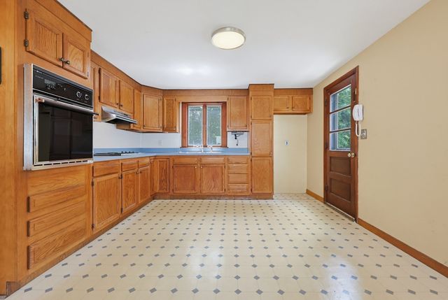 135 Crane St, Dedham, MA 02026