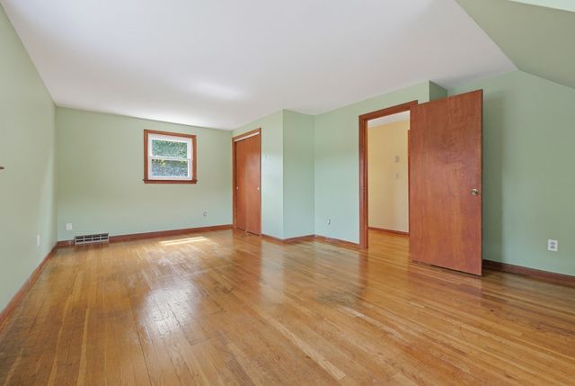 135 Crane St, Dedham, MA 02026